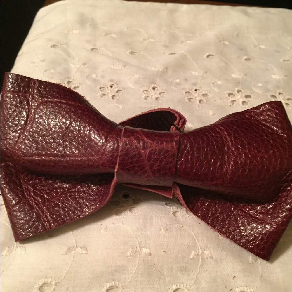 Snake Bow Ties - image 8
